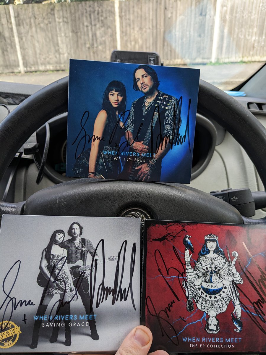 PFriend82's tweet photo. It's a bluesy kind of day in the #VivaRock as new delivery from @WhenRiversMeet over the weekend. #TheEpCollection #WeFlyFree #SavingGrace https://t.co/KnICKTfk6F