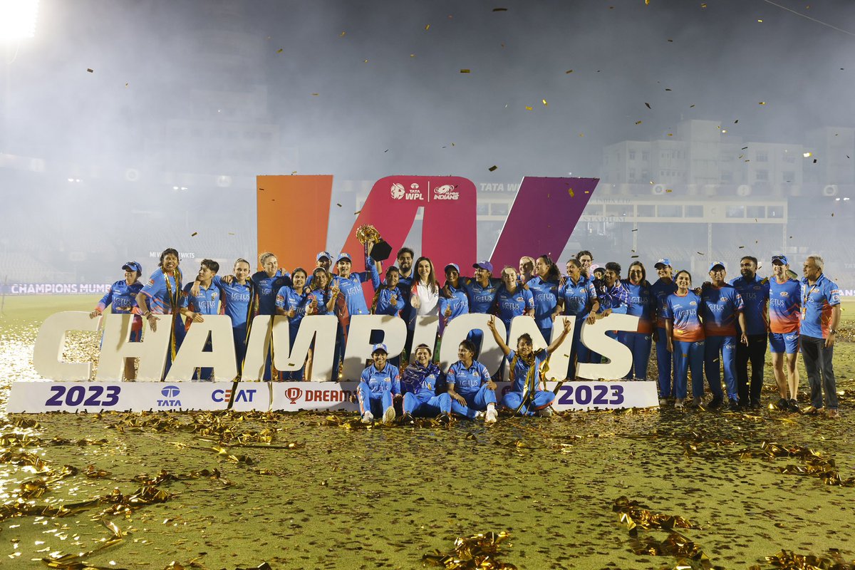 So happy to see our team win the inaugural #WPL season. @mipaltan 

Mumbai Indians #AaliRe & how 😎👏