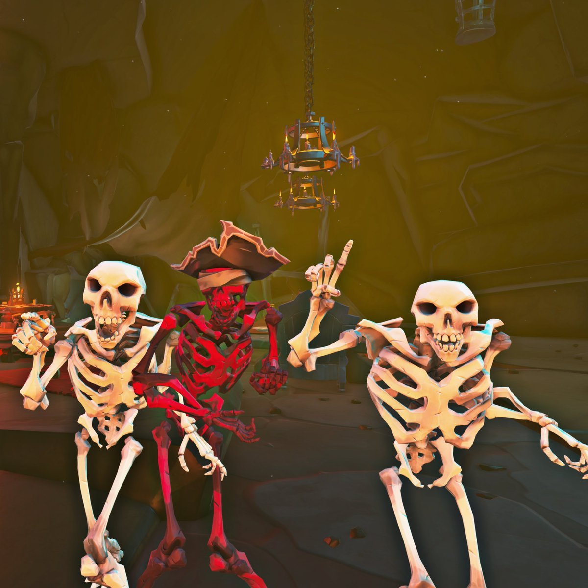PortugalViking's tweet photo. This weekend I saw a community come together we put down our swords and guns and parlayed across the seas.  We rolled across the seas as more and more pirates joined the cause....no more 15 minute matches.  We found a way to beat rare at it's own game.  On #communityday https://t.co/32CiXJ93HC