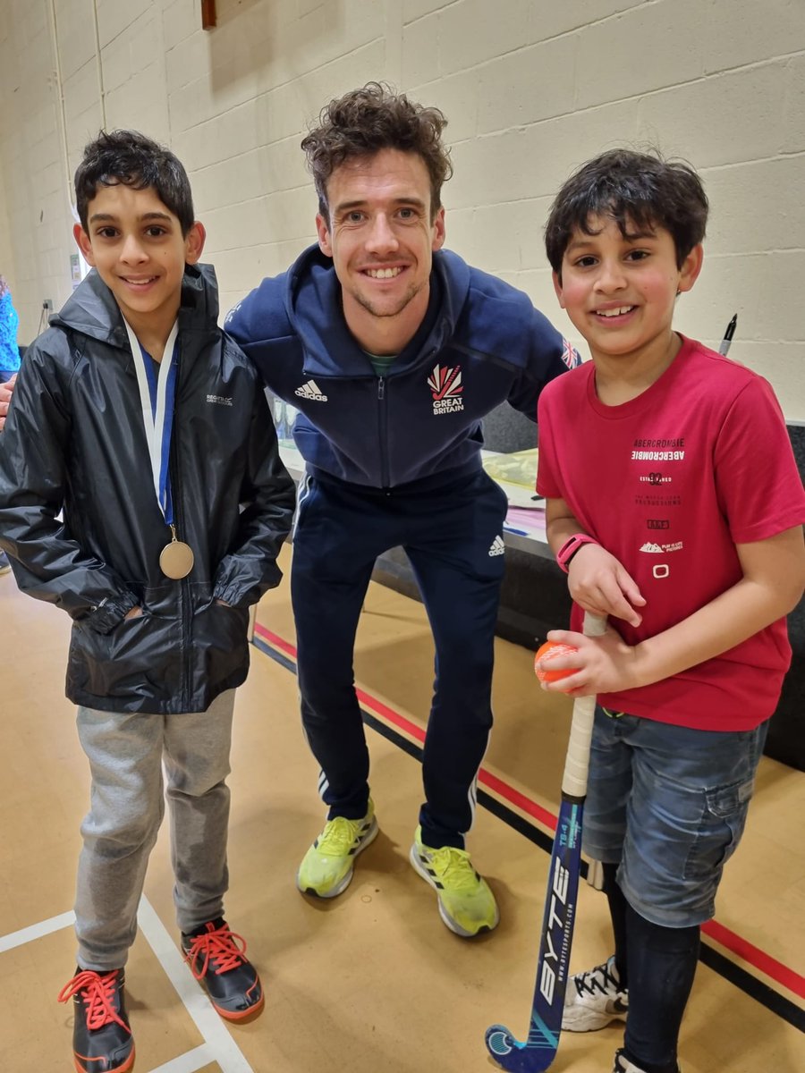 spanx1981's tweet photo. @proper15 Thanks for entertaining my boys at Maidenhead yesterday, I wasn't able to be there but they were 
absolutely thrilled to meet (and play with!) you. So good of you to take the time to fuel others' love for the game. 🙌🙌 https://t.co/m1LDexEV77