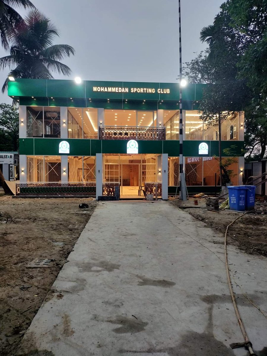 IFTWC's tweet image. The Brand New Mohammedan SC tent is glittering in green 🟢🪩

#MohammedanSC #ILeague #IndianFootball #IFTWC