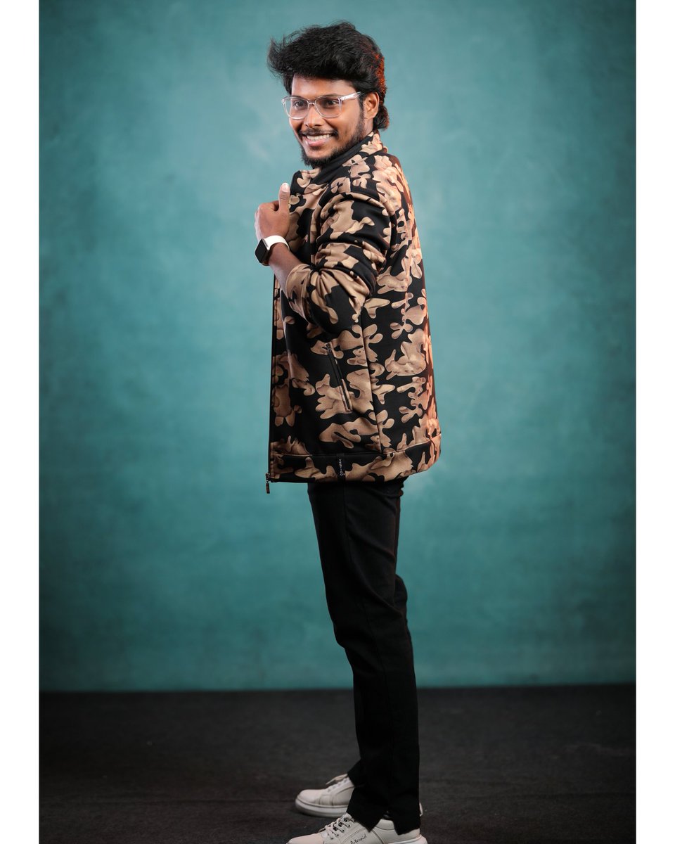 Ravi_vj_actor's tweet photo. When You Enjoy What You Do, Work Becomes Play.  #ravivjactor 

#ravivj
#post #explore #photoshoot #model #picture #image #instagood #instalove #instagram #instalike #photography #lights #thalapathy #actor #ravivj #kollywood #tamilcinema https://t.co/OCCEjaO2SY