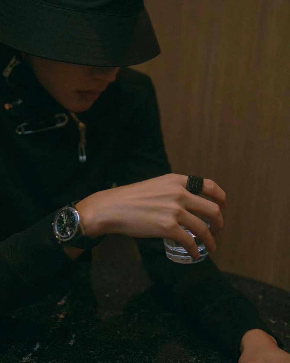 zhumiqq's tweet photo. Cai xukunp the spokesperson of @TAGHeuer brand, is leaving for Geneva!wooooooo!!!!!!
#caixukun #tagheuer #watchesandwonders #watchesandwonders2023 #wwgf #geneva #차이쉬쿤 #ช่ายสวีคุน #TháiTừKhôn #cxk #kun #蔡徐坤 #singer #songwriter #music #fashion #kun2023worldtour @caixukun https://t.co/fLlq4tJhr1
