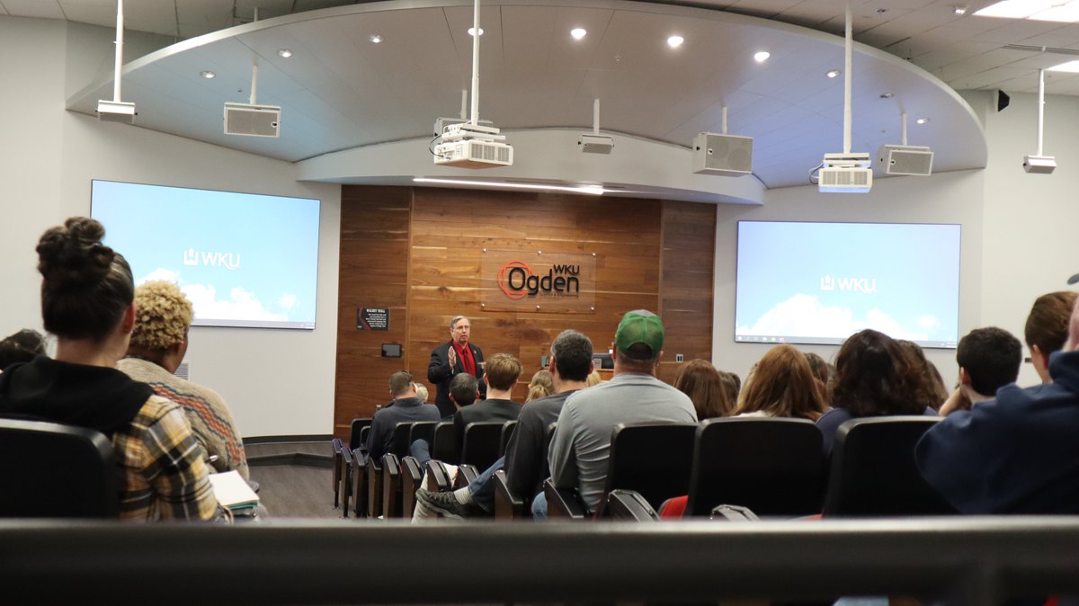 wkuogden's tweet image. We loved showing off the amazing opportunities Ogden College has to offer to our newest future Hilltoppers at the Choose WKU this weekend! Thank you so much for letting us show you around! We can&apos;t wait to officially welcome you to the Hill.