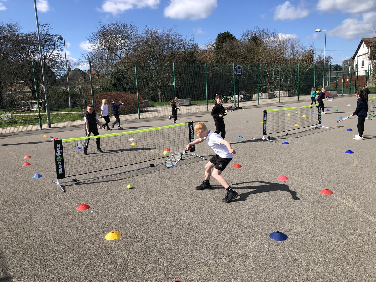 CPickeringPri's tweet photo. ๐พWeek 6๐พ Itโs the final week of tennis for #Y4MOR! This week children put everything they have learnt into an hour of non-stop singles games! Fantastic progress a made all round well done ๐๐ป๐๐ป https://t.co/z3US1KUKEd