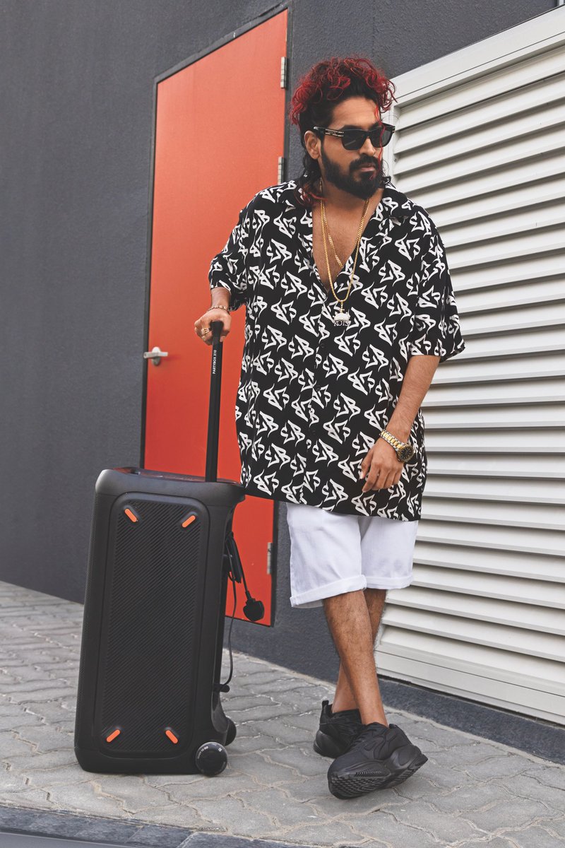 celioindia's tweet photo. Living life, king sized. That's what happens when you do it your way.

#celiodoityourway https://t.co/xJD3cXV974