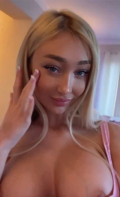 Can I be your toy?  Mmmm play with me, I love it.  Link in bio just for you.  Follow me here and I&rsquo;ll