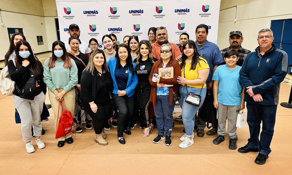 nmasunivAZ's tweet photo. ¡Gracias a todos los participantes que hicieron todo un éxito de la Feria Financiera 2023 de @UniContigo  y @posiblearizona! Arizona! Gracias a nuestros patrocinadores y socios comunitarios por compartir tanta información importante. https://t.co/GDUYntEnTS