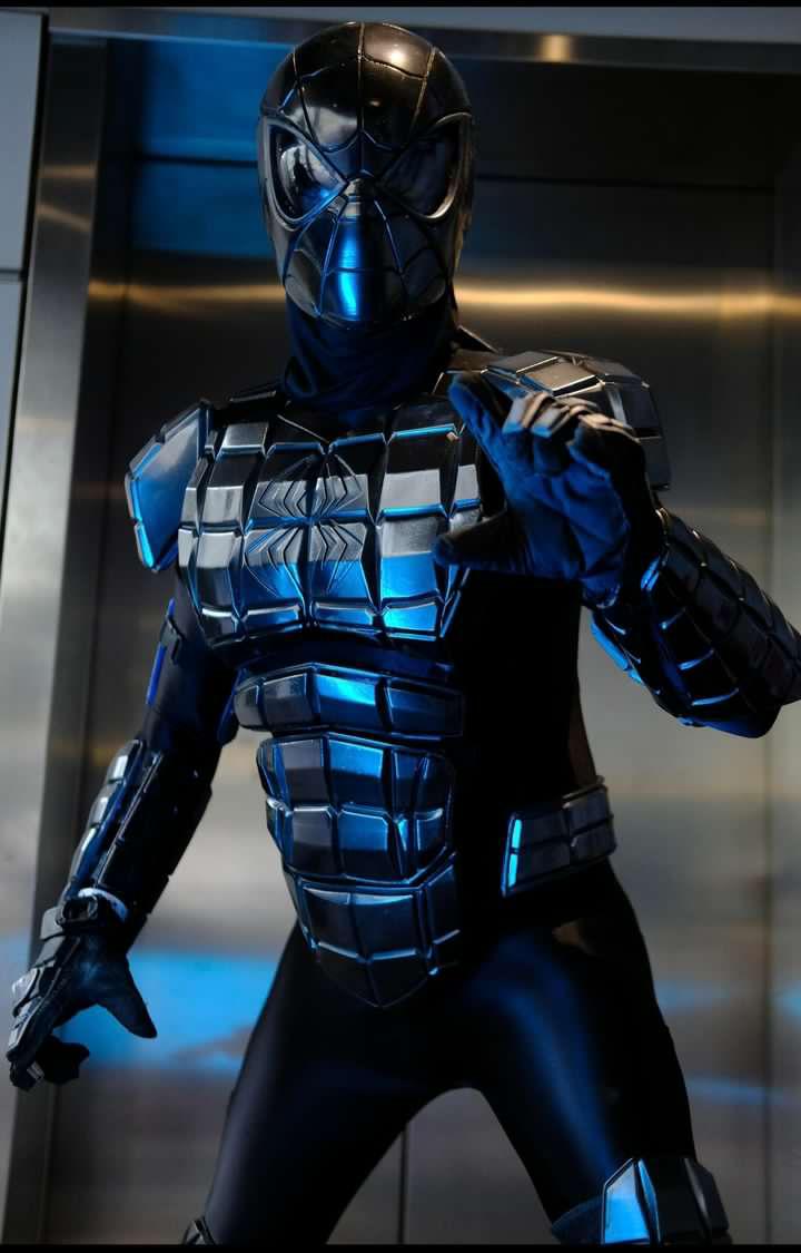 My 1st fully 3d printed cosplay, taken by cosplayflame on insta #Spiderman #cosplayer #3Dprinting