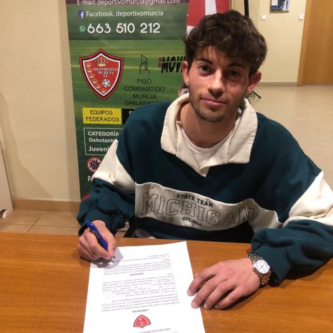 Tenemos el placer de anunciar a @nacho_fdz5 jugador de excelente calidad, capaz de dominar el juego él solo, un todoterreno para el centro del campo.

👏 Enhorabuena y bienvenido