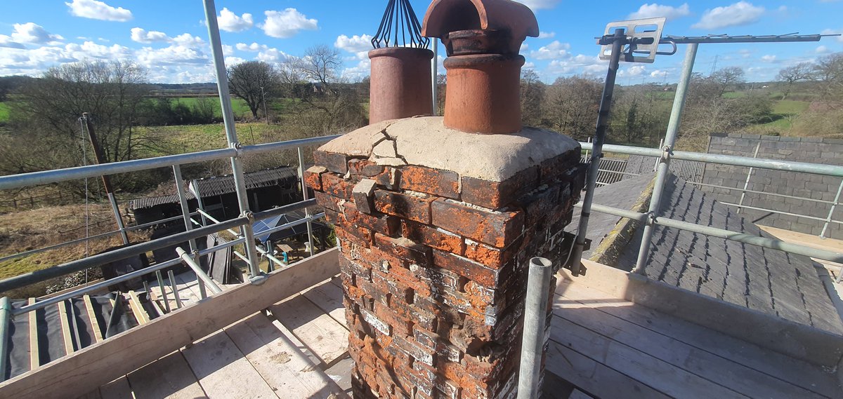 BullenCons's tweet photo. Team Bullen are enjoying the Spring sunshine as they restore Brookside Farm in the idyllic town of Mobberley. We have been instructed to strip the paint and repoint the walls in heritage lime mortar, as well as rebuild the chimney.

#buildingconservation #heritagebuildings https://t.co/R0ku7u5eOH