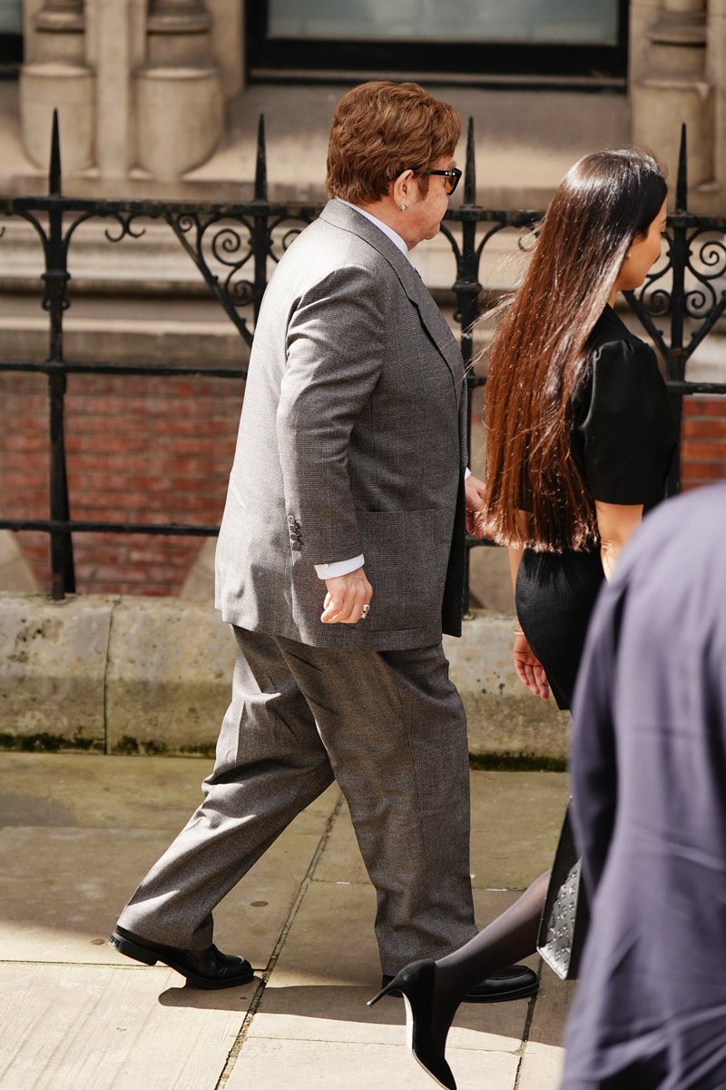 ArchewellBaby's tweet photo. There's something special about Princess Diana's friend Elton John, working together with Diana's heir, Prince Harry,  To bring to justice the vile institutions that led to her death.

Go Harry! https://t.co/eYMmA0rl4P