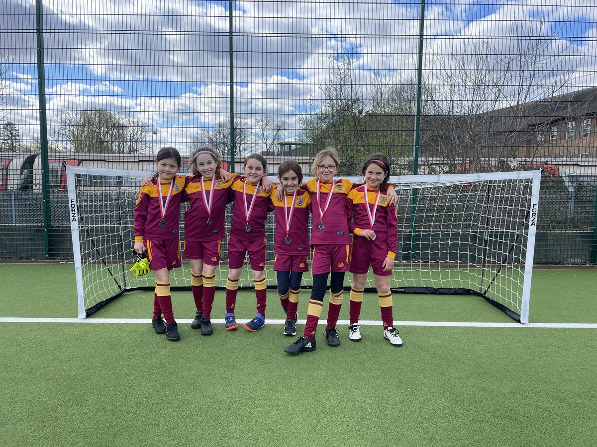 Rutherford House Sch (@rutherfordhssch) on Twitter photo YEAR 3 BPET TOURNAMENT | ⚽️🔴🟡
2️⃣0️⃣2️⃣3️⃣ <a href="/DeerParkSchool/">Deer Park School</a>
2️⃣0️⃣2️⃣2️⃣ <a href="/BraywickCourtSc/">Braywick Court School</a>
2️⃣0️⃣2️⃣0️⃣ <a href="/RutherfordHsSch/">Rutherford House Sch</a>
2️⃣0️⃣1️⃣9️⃣ <a href="/RutherfordHsSch/">Rutherford House Sch</a>
Well done to our Year 3 football team who finished🥈in the annual @BPETEducation tournament
Congratulations to the winners <a href="/DeerParkSchool/">Deer Park School</a> YEAR 3 BPET TOURNAMENT | ⚽️🔴🟡
2️⃣0️⃣2️⃣3️⃣ <a href="/DeerParkSchool/">Deer Park School</a>
2️⃣0️⃣2️⃣2️⃣ <a href="/BraywickCourtSc/">Braywick Court School</a>
2️⃣0️⃣2️⃣0️⃣ <a href="/RutherfordHsSch/">Rutherford House Sch</a>
2️⃣0️⃣1️⃣9️⃣ <a href="/RutherfordHsSch/">Rutherford House Sch</a>
Well done to our Year 3 football team who finished🥈in the annual @BPETEducation tournament
Congratulations to the winners <a href="/DeerParkSchool/">Deer Park School</a>