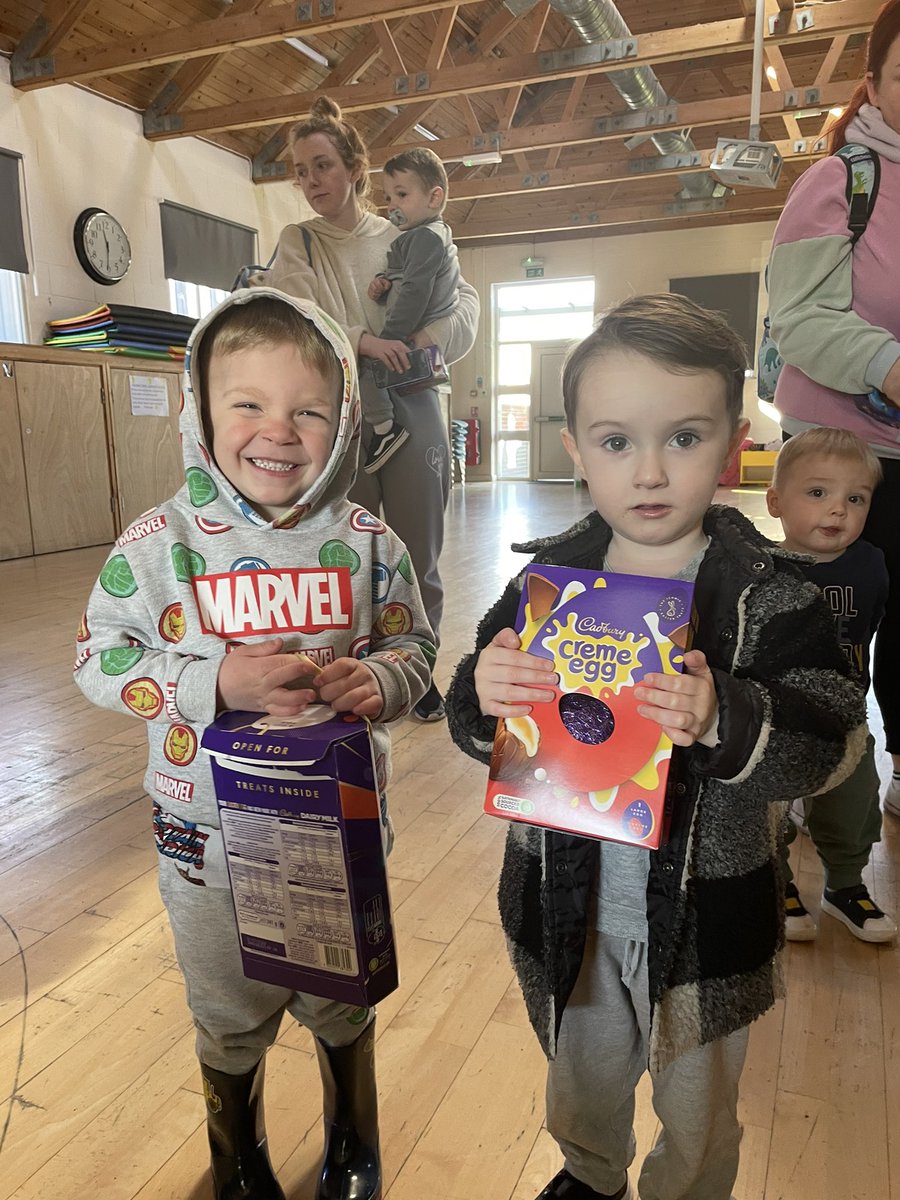 HomeStartWD's tweet photo. Check out the faces of the children at our Mumโs the Word Group in Winnersh today!! Massive thanks to our charitable partner @NuffieldHealth in Wokingham and all their members who so kindly donated Easter Eggs ๐ฃ
#happyeaster #eastereggs #charitablegiving #charitablepartner https://t.co/SBwf5CNRkf