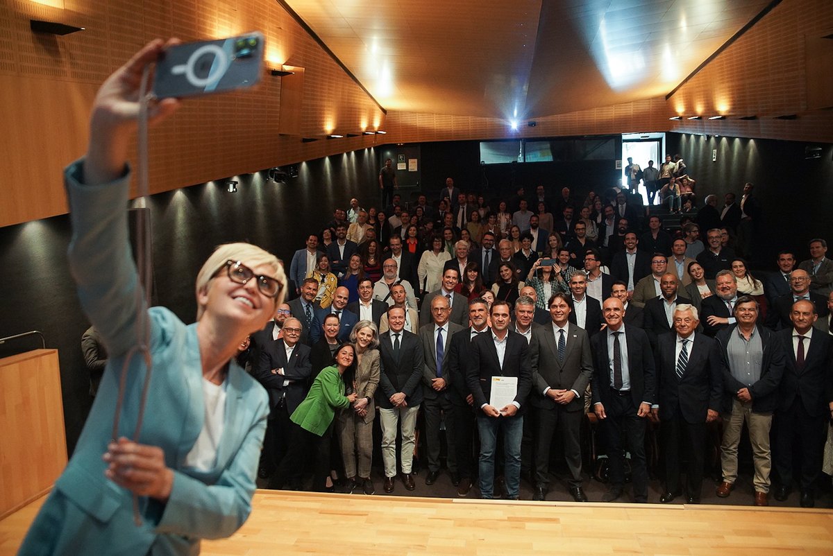 Impulsamos una gran alianza del #emprendimiento con 42 entidades públicas y privadas, para aunar esfuerzos y trabajar de forma coordinada, con el objetivo de convertir la ciudad en uno de los ecosistemas más potentes de España y uno de los 20 más activos de Europa antes del 2030.