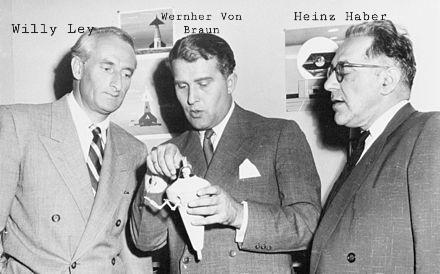 InfiniLuc's tweet photo. "For reasons which I failed to penetrate, the secret of Vril could be found by contemplating the structure of an apple, sliced ​​​​in halves. No, I am not joking, that is what I was told with great solemnity and secrecy."
Willy Ley (Astounding Science Fiction, 1947)
🍎 https://t.co/riSvabHVwm