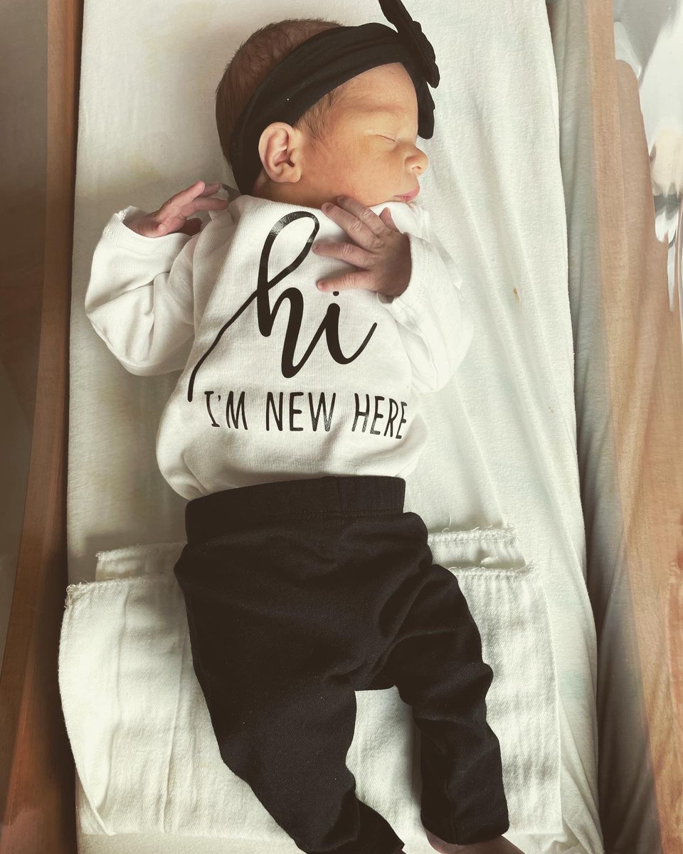 CoachKFisch's tweet photo. Introducing our DAUGHTER 💕 Natalie Rose Pelky made her debut on 3/24/23 outweighing her brother at 6lbs 5oz, 19in long. She is the greatest blessing and we are so smitten by this little girl 🤍 https://t.co/K0gSJiSezd