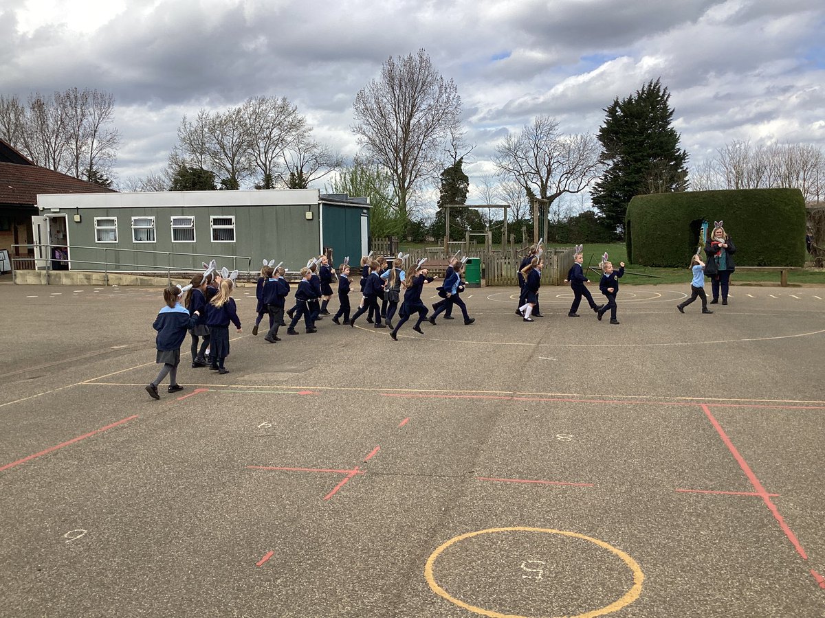 MrsTyler_2's tweet photo. Day 1 of our Hopathon. Having a fabulous time!

https://t.co/JEdOmPgD5B 

@BastonPta @bastonceprimary https://t.co/5vDcuL1Bcs