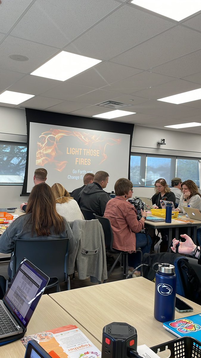 Who are your campfire friends? #PACreateCon <a href="/EasternYorkSD/">Eastern York </a> - I know who mine are!