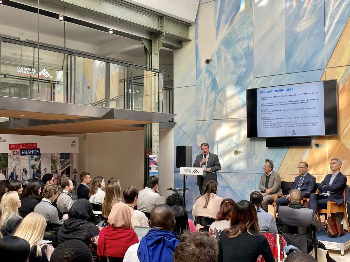FEI_sevres's tweet photo. Dans le cadre du séminaire de formation des nouveaux responsables des espaces @CampusFrance, @pf_mourier DG de @FEI_sevres participe à la table ronde sur la promotion de l'éducation en français, en France et à l'étranger. https://t.co/wcMgTvfwFv