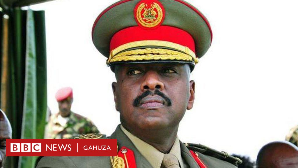 bbcgahuza's tweet image. #Uganda: Jenerali Muhoozi #Kainerugaba avuga ko azasezera mu gisirikare 'uyu mwaka' 

bbc.in/3FV26vW