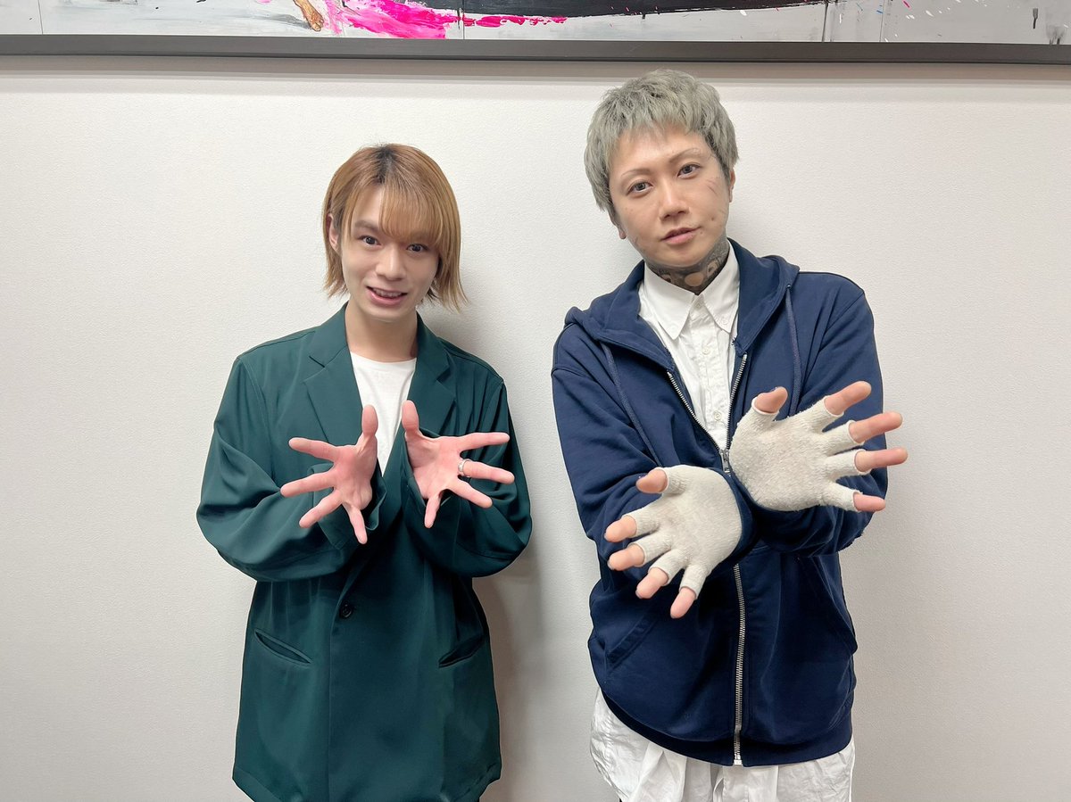 エンスタ第32回生放送ご視聴ありがとうございました！！

少し心配させてしまったかもしれませんが、峻也くんもみなみちゃんもちゃんと飛びますし、まだまだスタッフはやる気一杯なので引き続き応援宜しくお願い致します٩( 'ω' )و

・アーカイブはこちらから
youtube.com/live/haXmeDs3L…