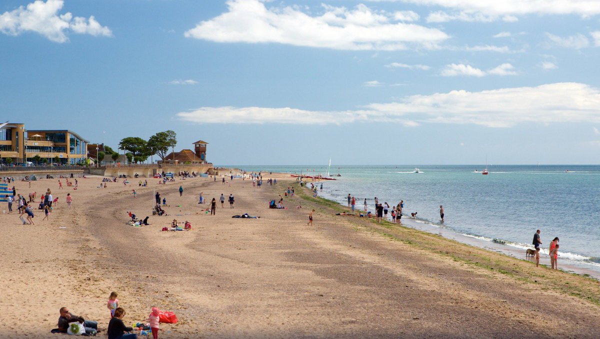 We are thrilled to hear Exmouth has been voted the number 1 place to live in Devon (and visit!). 

bit.ly/3KaNWcq

Why not visit Exmouth this year and stay with us! 

bit.ly/3lKGNWZ

#servicedaccommodation #lettingsmanagement #shortstays #holidaylets