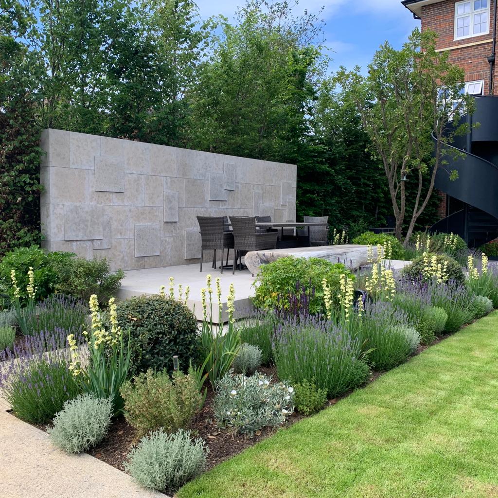 With the clocks going forward this weekend, it's time to embrace the longer evenings and enjoy the outdoors. 

#gardendesign #landscapearchitecture #gardenideas #gardeninspiration #gardenstyle #gardendecor #gardenbeauty #clocksforward
