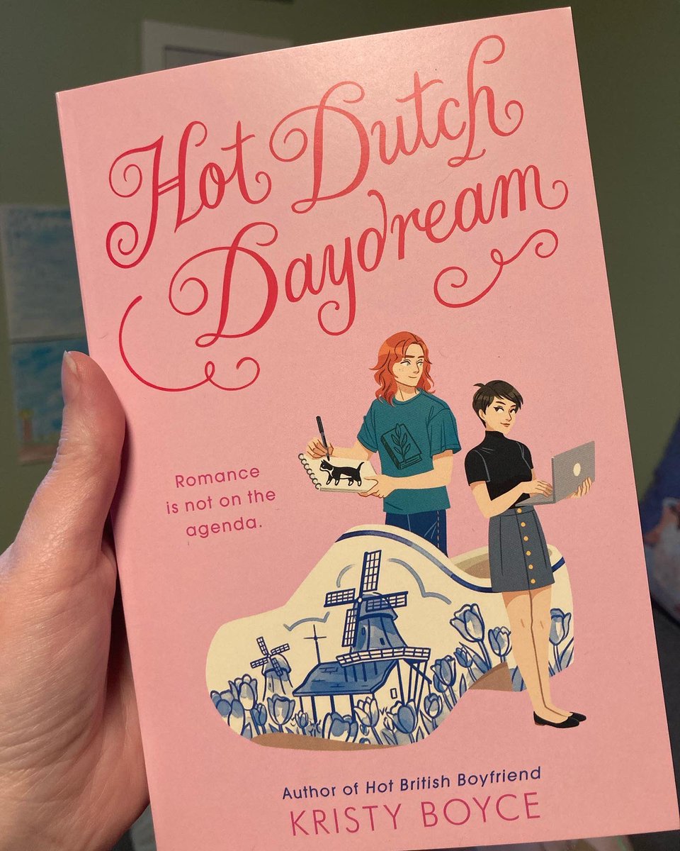 Author copies are HERE!! 🌷🇳🇱💕 There are still a few more weeks to preorder and get goodies! All the links are on my website: kristyboyceauthor.com/hot-dutch-dayd…