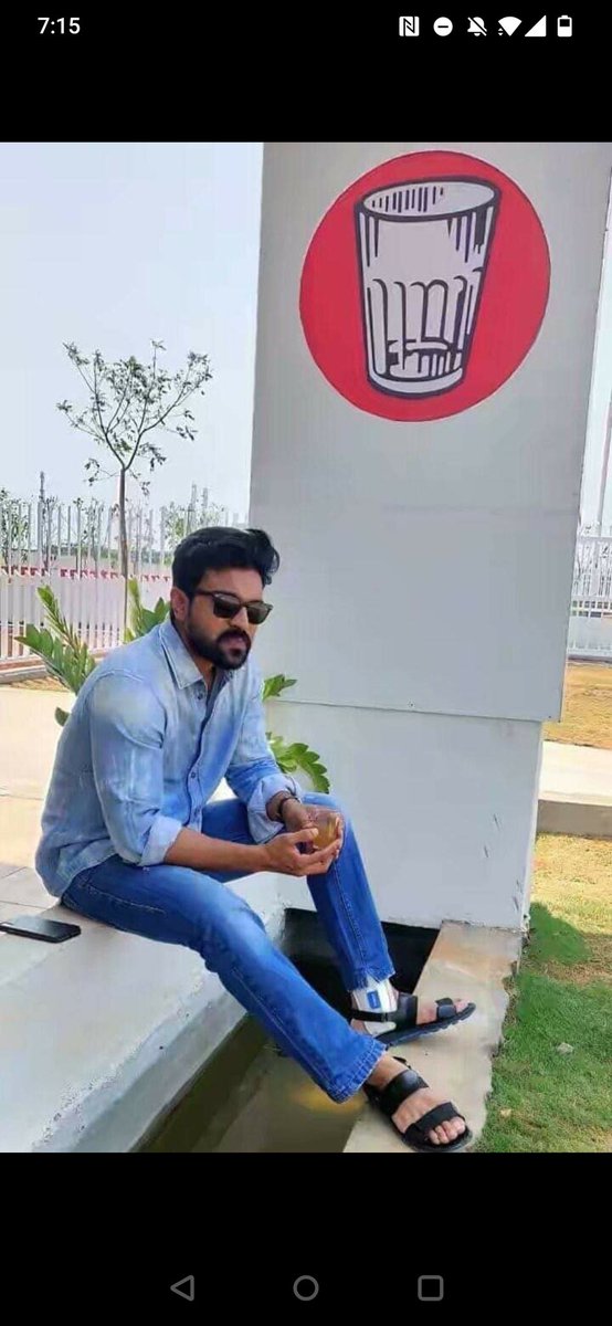 pvmaheshbza's tweet photo. రామ్ చరణ్ గారికి హృదయపూర్వక జన్మదిన శుభాకాంక్షలు అమ్మవారి ఆశీస్సులు ఎల్లవేళలా మీపై ఉండాలని మనస్పూర్తిగా ప్రార్థిస్తున్నాను.@AlwaysRamCharan @JanaSenaParty @JSPShatagniTeam https://t.co/SFQeOYeOTj