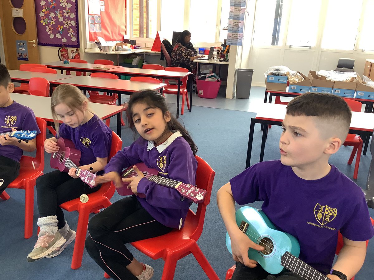 ivingswood's tweet photo. First lesson using the ukuleles in Year 3. We have mastered two notes and one chord already! Mrs Dunton just has to stay one step ahead. #easterplans https://t.co/drOXO1xR2S