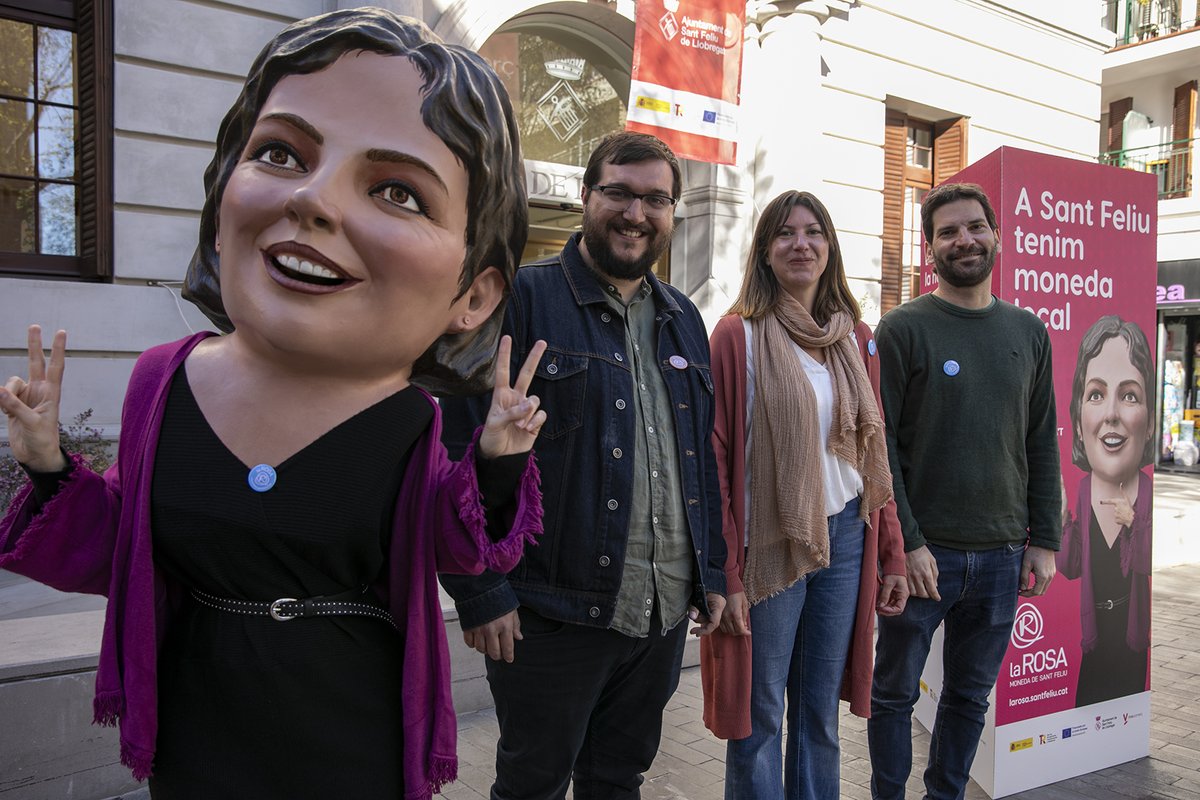 Ajuntament de Sant Feliu de Llobregat (@ajsantfeliu) on Twitter photo 🎙️ L'alcalde, <a href="/oriol_bossa/">Oriol Bossa 🎗</a>, la primera tinenta d'alcaldia, <a href="/lidia_mu/">Lídia Muñoz</a>, i el regidor de Comerç i Turisme, <a href="/aitorivera/">Aitor Rivera</a>, i han presentat la moneda local.
📲 Descarrega't ara l'aplicació i aconsegueix una bonificació del 3⃣0⃣ % de l'import bescanviat! 🎙️ L'alcalde, <a href="/oriol_bossa/">Oriol Bossa 🎗</a>, la primera tinenta d'alcaldia, <a href="/lidia_mu/">Lídia Muñoz</a>, i el regidor de Comerç i Turisme, <a href="/aitorivera/">Aitor Rivera</a>, i han presentat la moneda local.
📲 Descarrega't ara l'aplicació i aconsegueix una bonificació del 3⃣0⃣ % de l'import bescanviat!