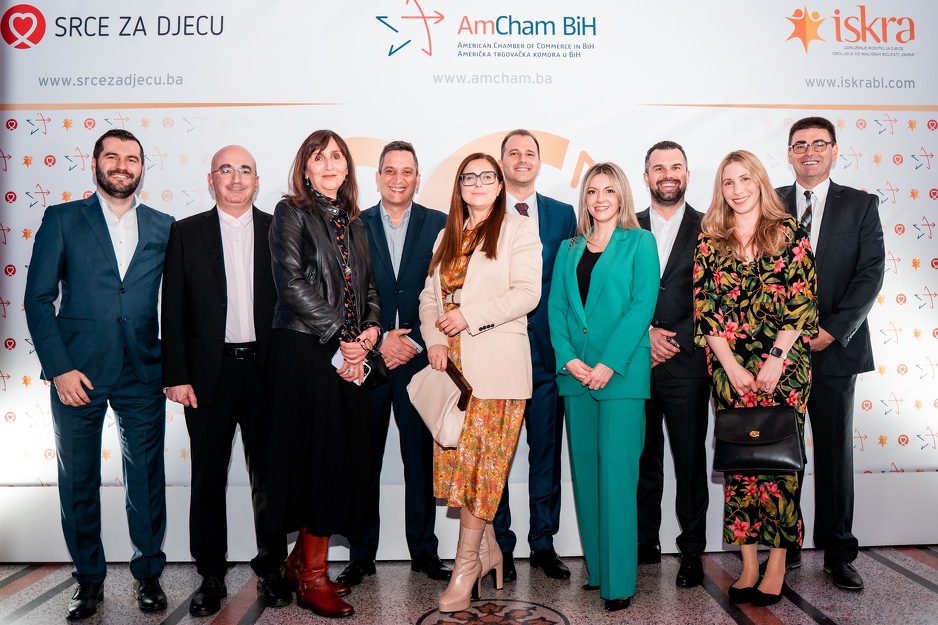 APIknowsIT's tweet photo. Thank you, #AmChamBiH, for organizing such a meaningful event and for bringing us all together to support an important cause.
It's always a privilege to be able to give back to our community.
#CreatingExcellence #APknowsIT #GivingBack #CommunityImpact https://t.co/3tQYw0qv12