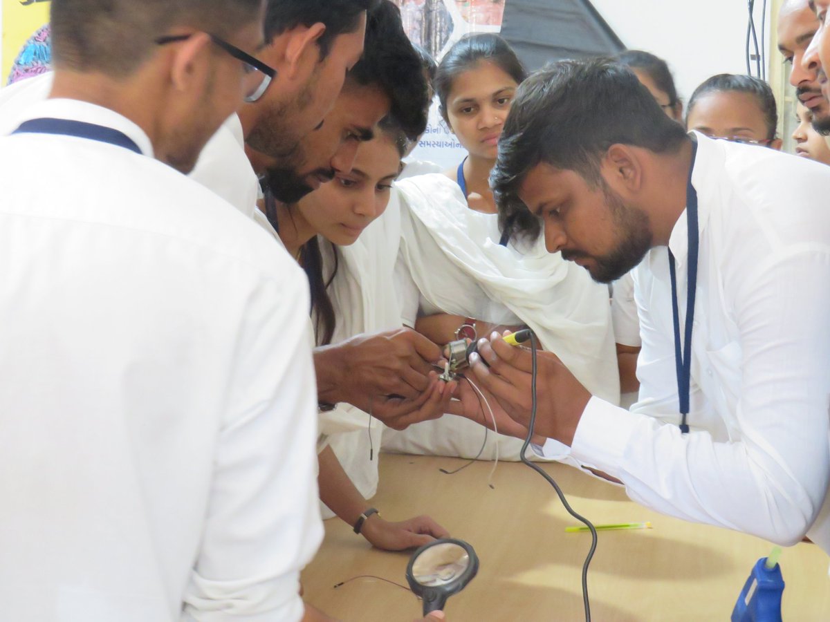 RajStembotix's tweet photo. Innovation Club Prabodh Level Training Day 1 on #basic_electronics #Mechanical #STEMeducation at Snatak Adyapan Mandir, Vedchhi Tapi district For education Students.
@PMOIndia @CMOGuj @vnehra @narottamsahoo @InnoClubCHE @InfoGujcost @STEMbotix https://t.co/zJJpcO8nHd