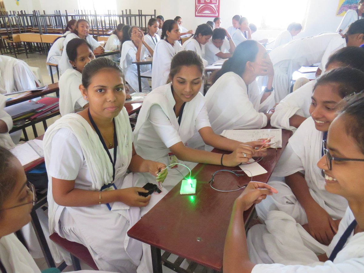 RajStembotix's tweet photo. Innovation Club Prabodh Level Training Day 1 on #basic_electronics #Mechanical #STEMeducation at Snatak Adyapan Mandir, Vedchhi Tapi district For education Students.
@PMOIndia @CMOGuj @vnehra @narottamsahoo @InnoClubCHE @InfoGujcost @STEMbotix https://t.co/zJJpcO8nHd