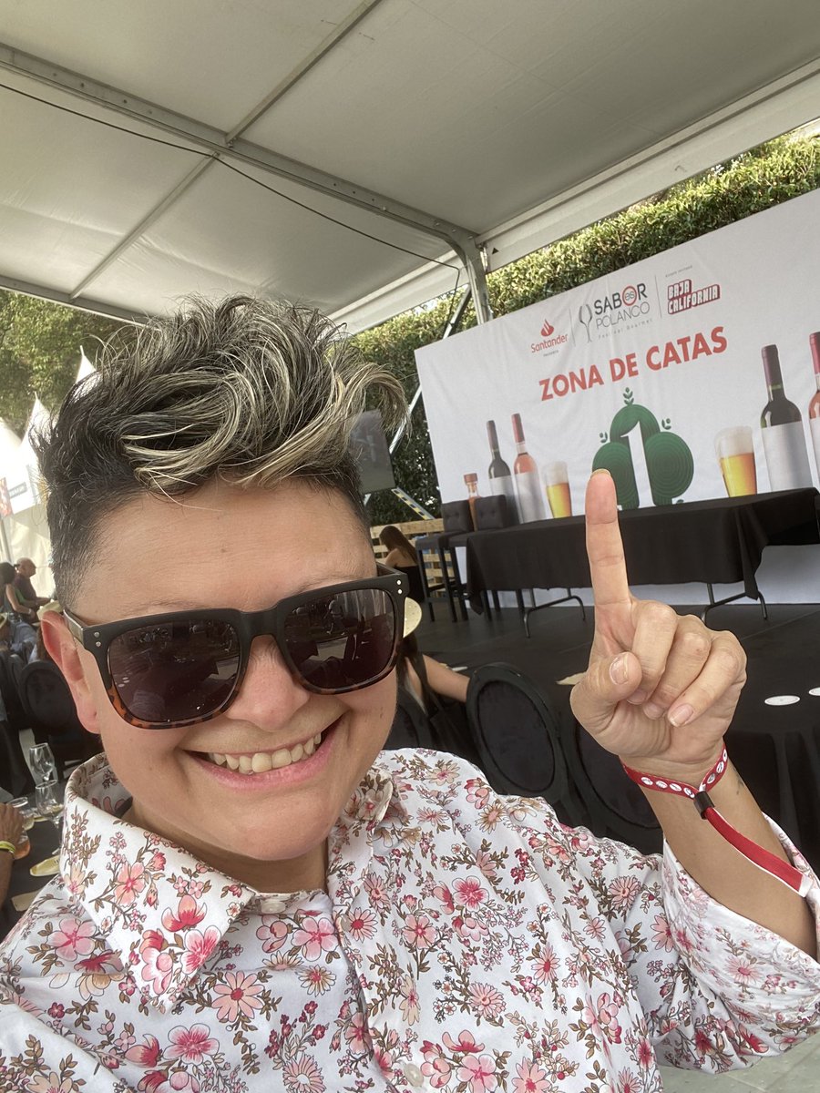 aatristainm's tweet photo. Gracias a la #SecretaríadeTurismodeBajaCalifornia y a #Provino por invitarme a impartir la cata de vinos de #BajaCalifornia en @SaborEsPolanco y poder catar 3 vinos extraordinarios con el público que nos acompañó! Gracias a @RelieveVinicola #HiloNegroVinos y a @mauriciorcantu 🍷 https://t.co/0bmFSIcrKb