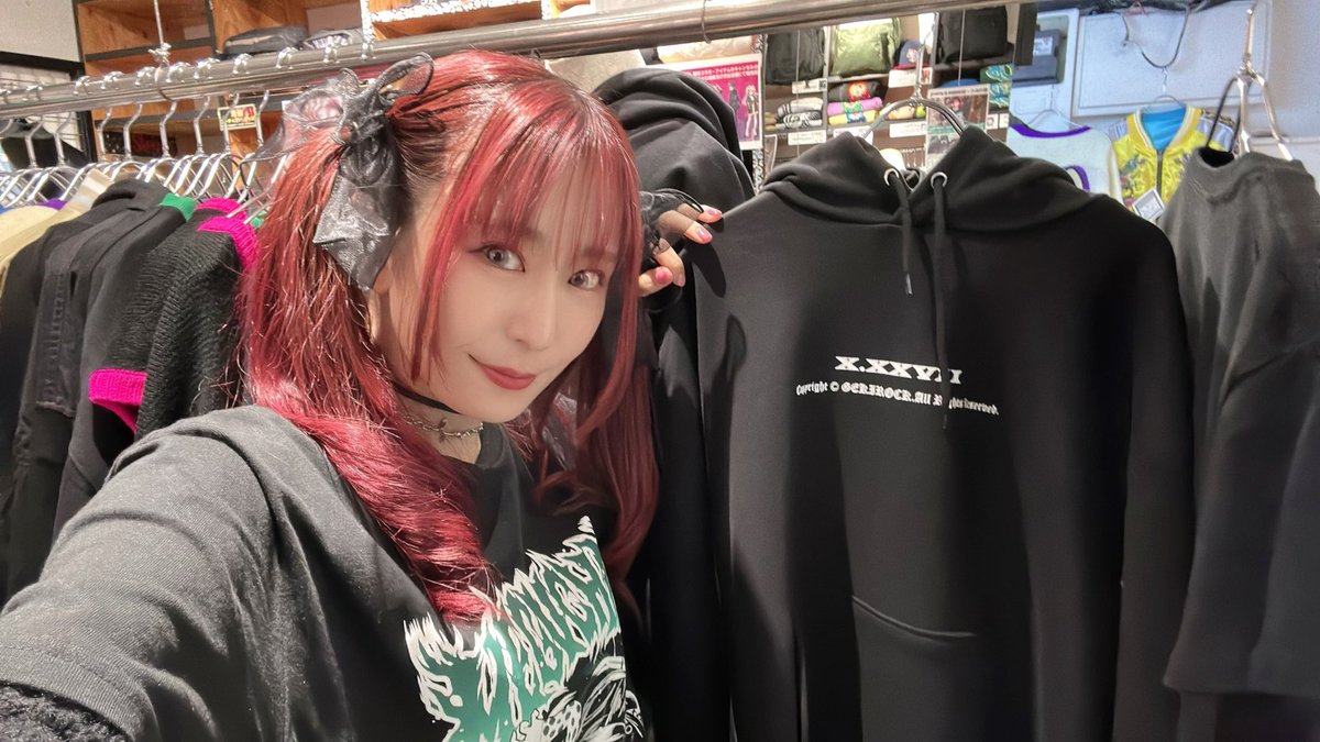 【入手困難・美品】櫻川めぐさん　コラボアパレル　パーカー、Tシャツ GEKIROCK CLOTHINGさんと #地雷めぐちぃコラボ Tシャツとパーカーがご