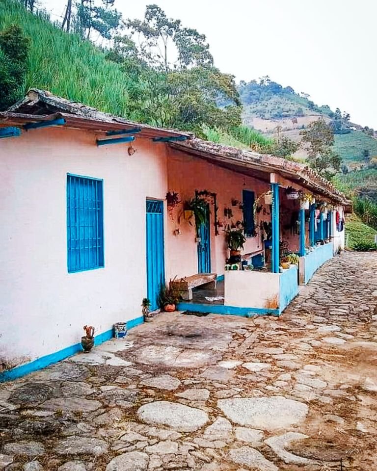 Bella casita de nuestros campos andinos. Aldea Babuquena, Municipio Jáuregui. Táchira, Venezuela.