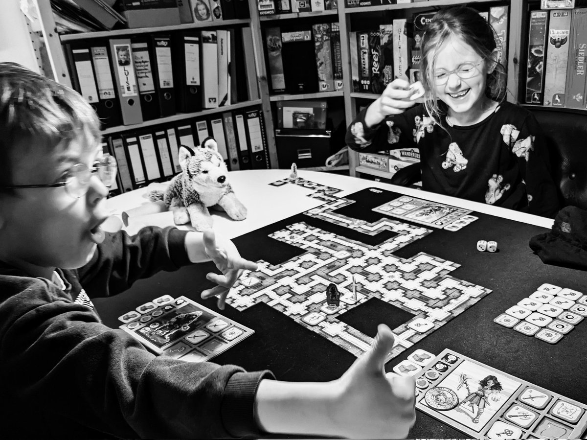 Bevor's ins Bett geht: Zack, 'ne Runde Karak! <a href="/KOSMOS_Verlag/">KOSMOS Verlag</a>