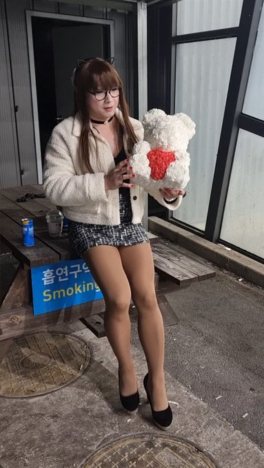 다이어트 하려고 열심히 운동중인데...살은 안빠지고 근육만 생기고 있어..ㅜㅜ https://t.co/7f1uGfwSpS