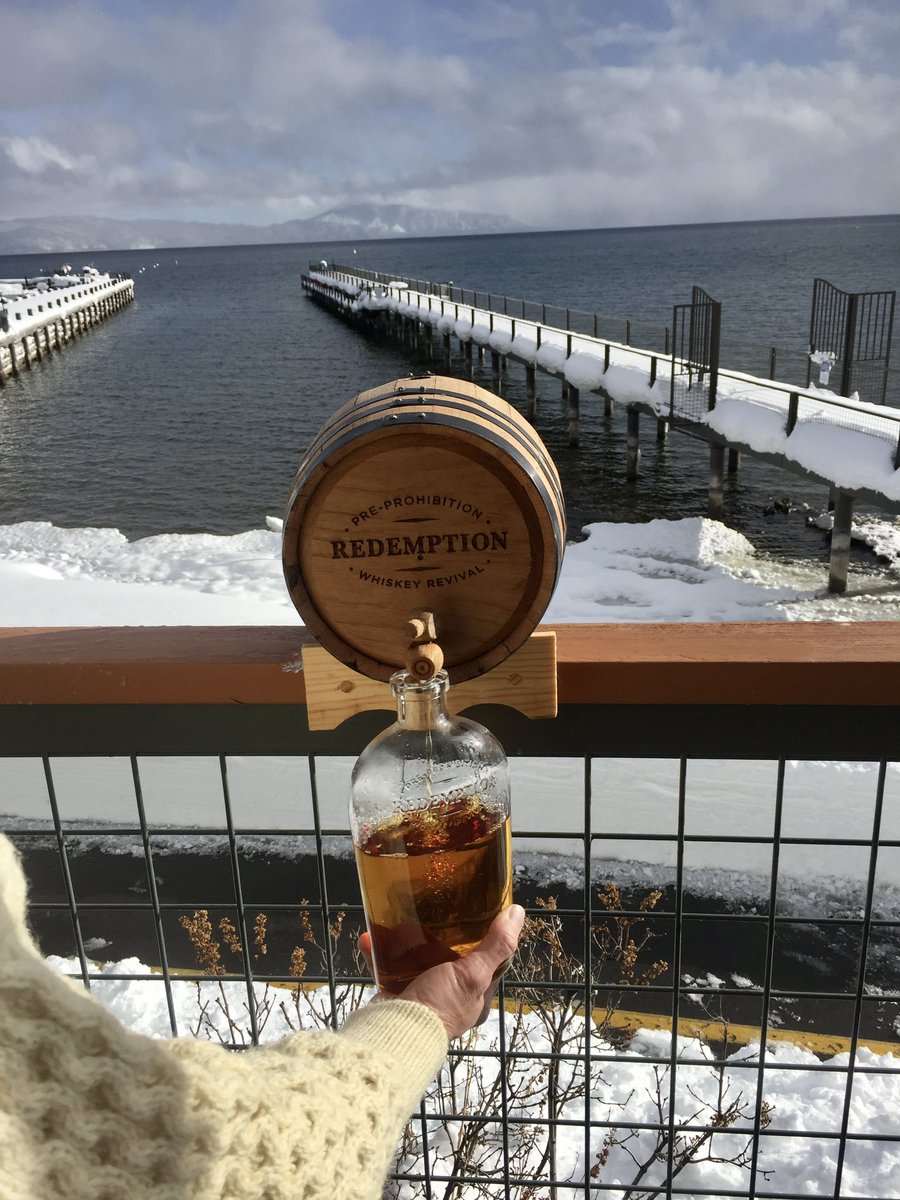 ZasLakefront's tweet photo. It’s international whiskey day!!! Cheers friends 🥃 
Za's Lakefront open daily at 11:30.
https://t.co/Zf0XoOCjse
#zaslakefront #InternationalWhiskeyDay #tastybites #liquiddelights #awesomesights https://t.co/Z96UiChsEA