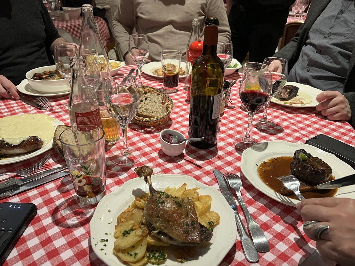 「フランス料理の好きな店で来た!あと、フォアグラの栗ソースもきた! 」|横田守 mamoru yokota 半死半生のイラスト