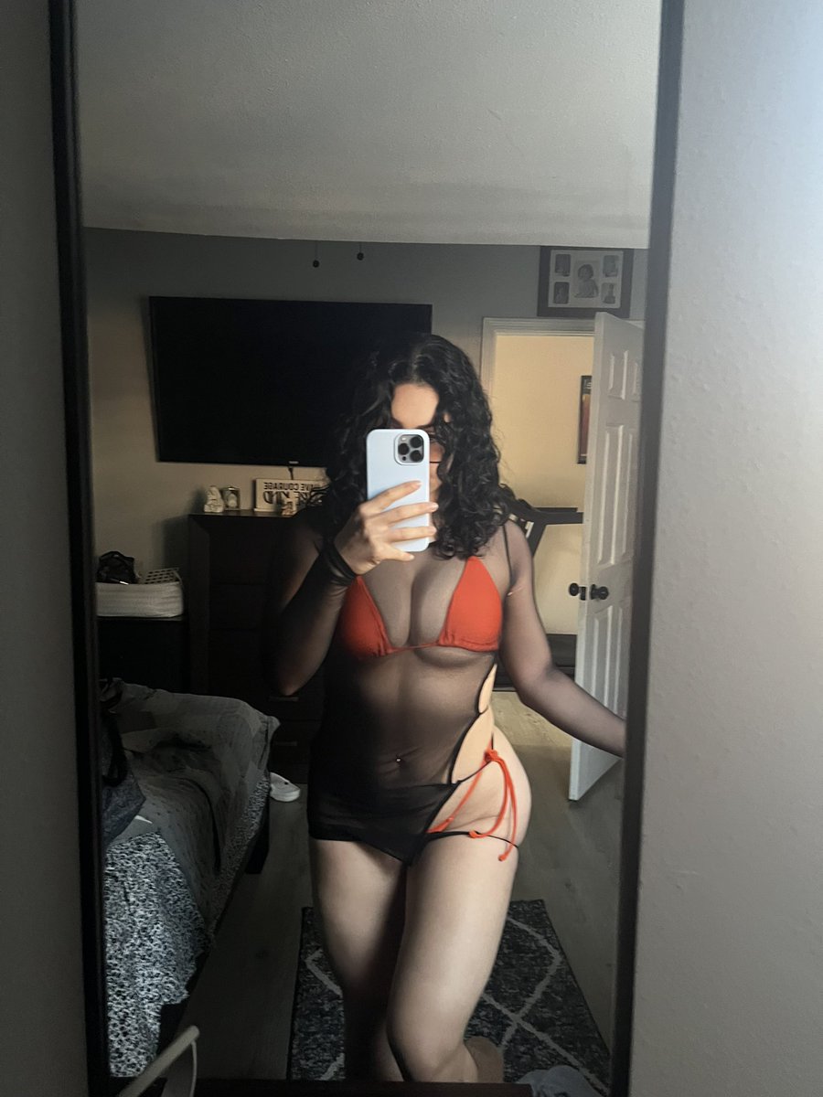 Ari tweet media