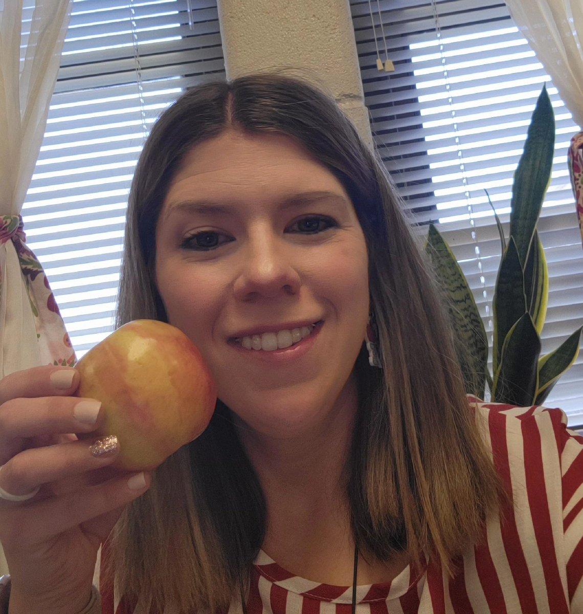 When a precious first grade brings "an apple for the teacher" and gives it to you!!! My day was made! #itsthelittlethings #MunfordElementarySchool