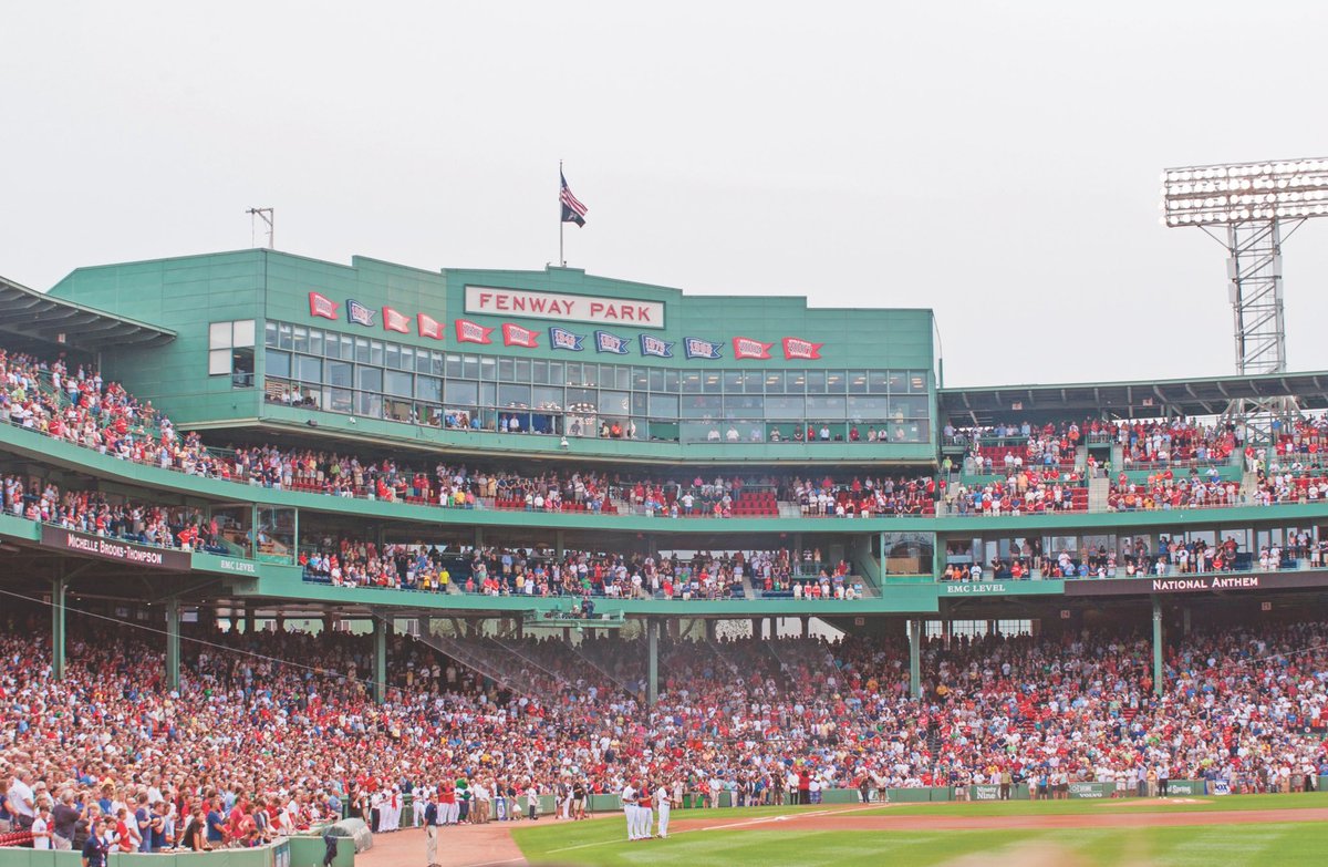 ITM_pod's tweet photo. 🚨Sox Tickets Giveaway!

We are teaming up with @BigSoxGuy to give away 2 RF Box seats to this Saturday’s game. Chris Sale’s season debut!

To enter: RT this tweet and follow @BigSoxGuy and us @ITM_pod ⚾️

Go Sox, kid. https://t.co/9KN40uYkFs