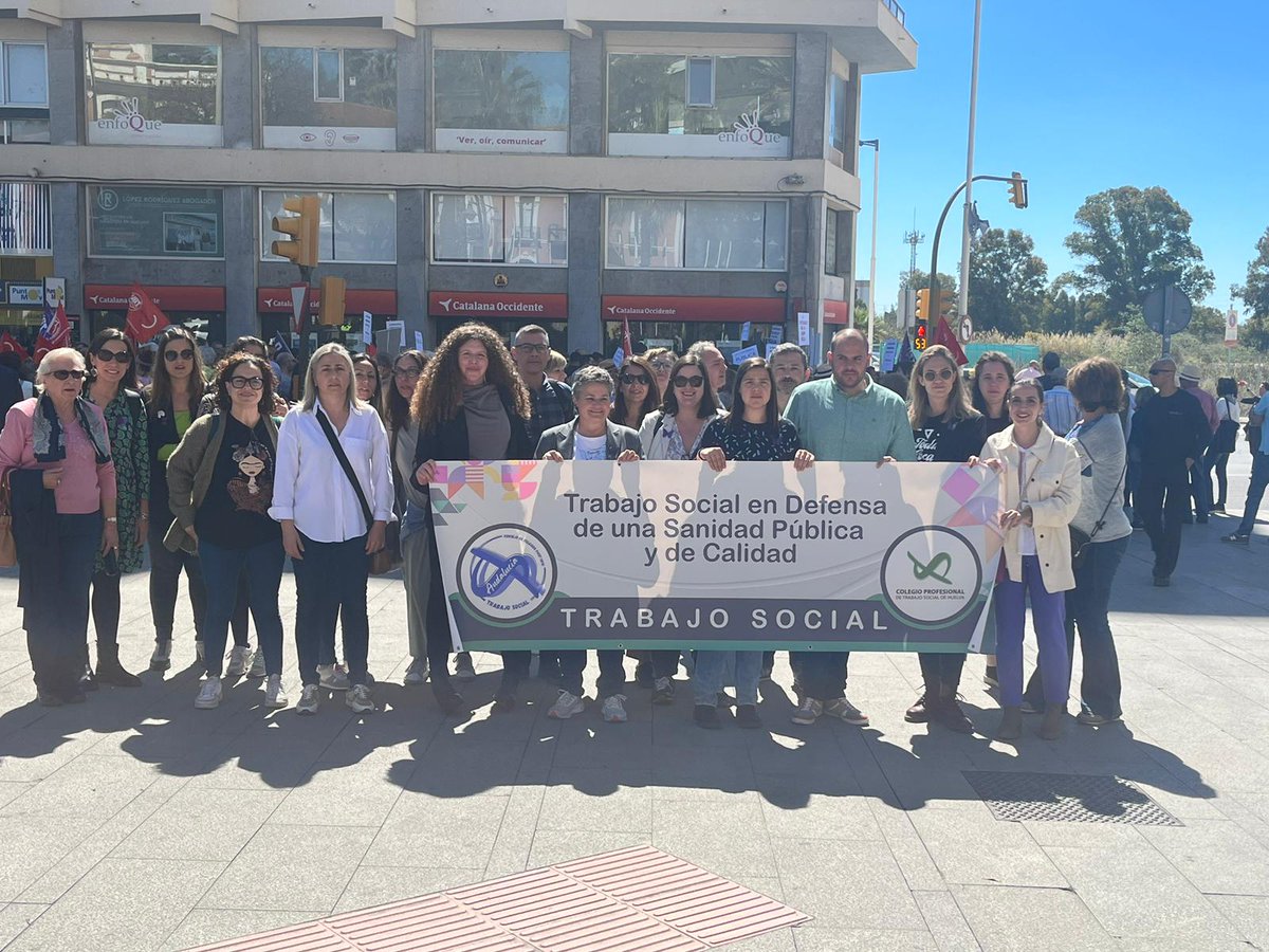 🙌Desde la Profesión de #TrabajoSocial nos sumamos el 25 de Marzo a las Manifestaciones y Manifiestos en #Defensa de la #SanidadPublica y de #Calidad🙌

🌐Conoce más en catrabajosocial.es🌐