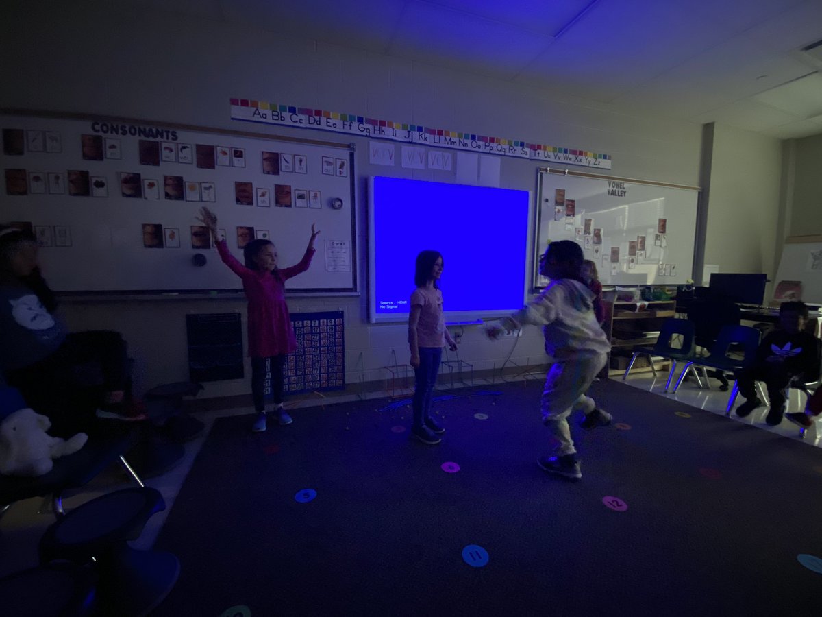 My Gr 1s have Little Mermaid “fever.”
They’ve created their own show inspired by the school production by Disney Jr. They even have a backstage crew!#thehollow