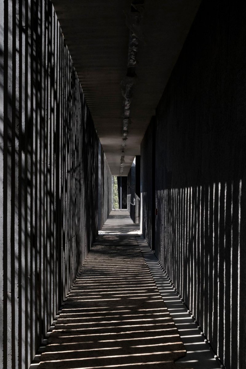 arquitect_viva's tweet photo. MCHAP 2023
La remodelación y ampliación del Museo Anahuacalli en Ciudad de México, del Taller|Mauricio Rocha,  Premio Mies Crown Hall Americas Prize (MCHAP) 2023.
El premio bienal reconoce a las mejores arquitecturas erigidas en el continente americano.
https://t.co/CHt1iGsvvL https://t.co/PKsV7VP5jN