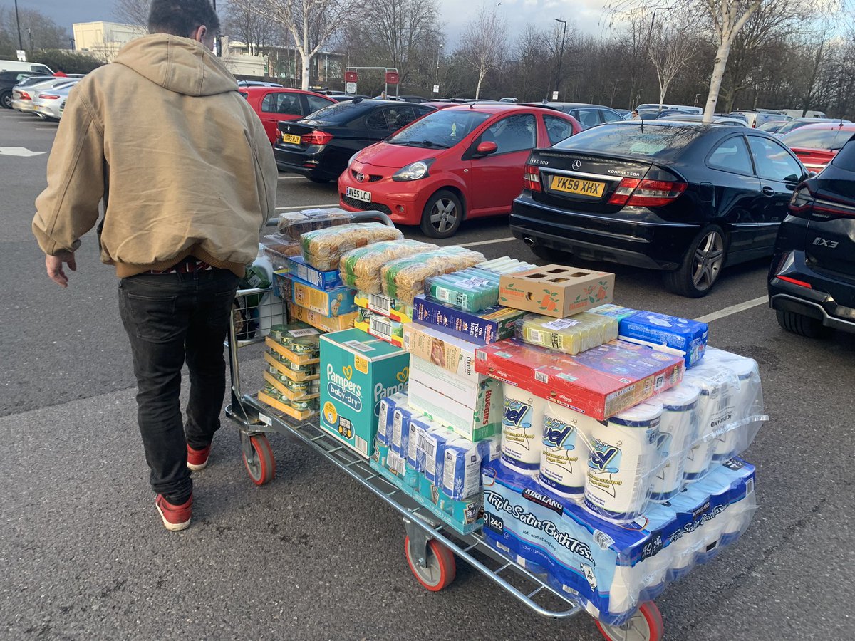 Shopping spree to #Costco to re-stock our dry stores. @CriticalNhs is helping to support over 60 people in local families with weekly food parcels. #doshfornosh #foodparcels  #londonpoverty #makingadifference #feedthehungry #foodbank