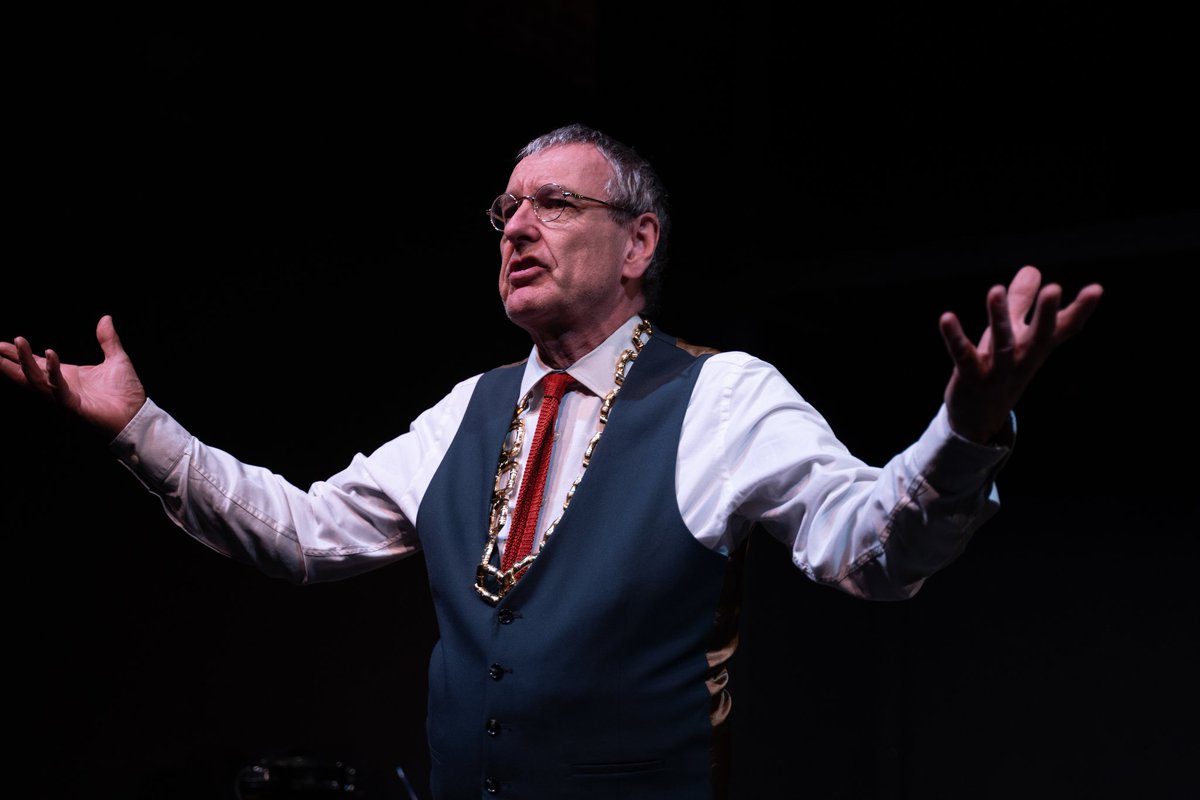 WharfTheatreDev's tweet photo. What better way to celebrate #WorldTheatreDay than with our opening night of Measure for Measure 🎭 Were so lucky to be working with such wonderful performers, hard working crew and dedicated volunteers! 

Come join us the rest of the week for Measure for Measure! https://t.co/IGIl6ZgPpQ